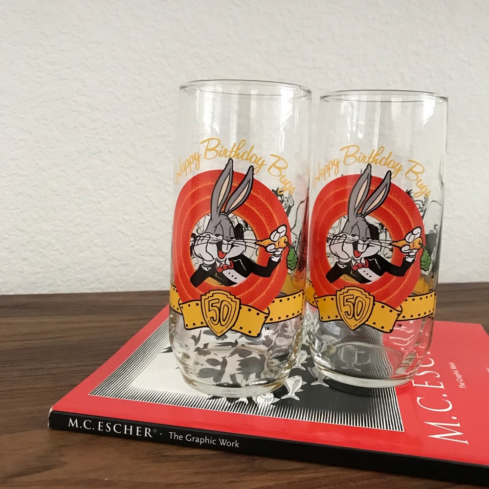 Vintage 50th anniversary loony tunes bugs bunny glass cups